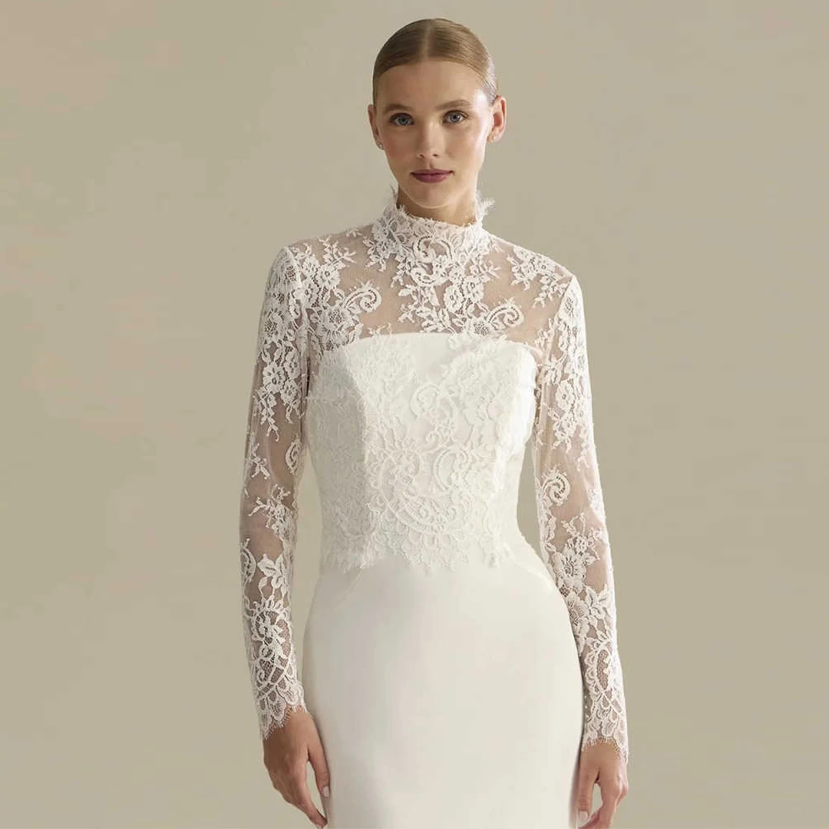 Customized Luxury Wedding Jacket Lace Bridal Bolero Shrugs Wraps Capes Stock Appliques Wedding Accessory
