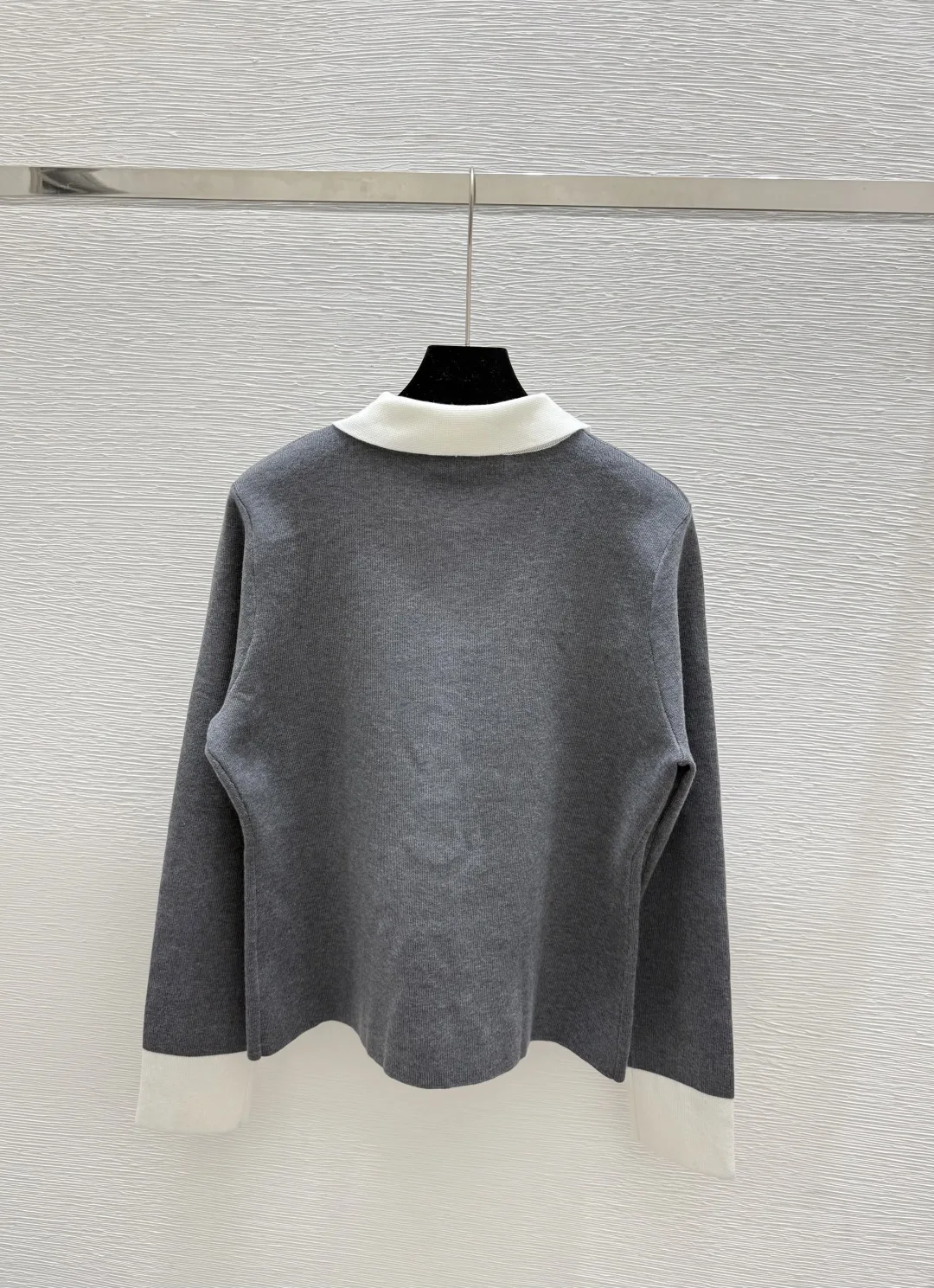 

2025 Autumn/Winter New Design Women's Lapel Knitted Long Sleeved Cardigan