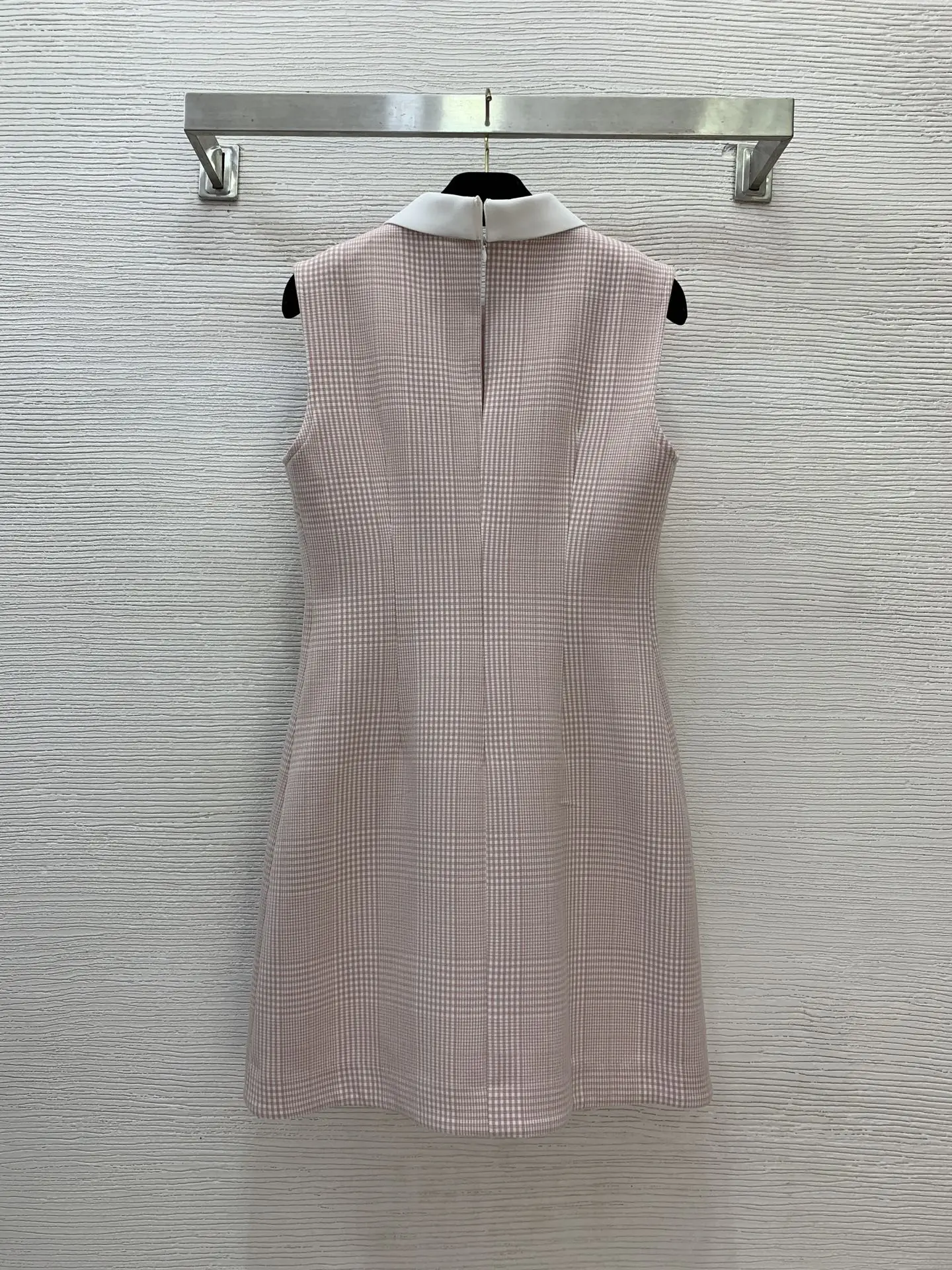 فستان نسائي قصير أنيق بدون أكمام شبكي رفيع لخريف 2025 فستان جديد #2