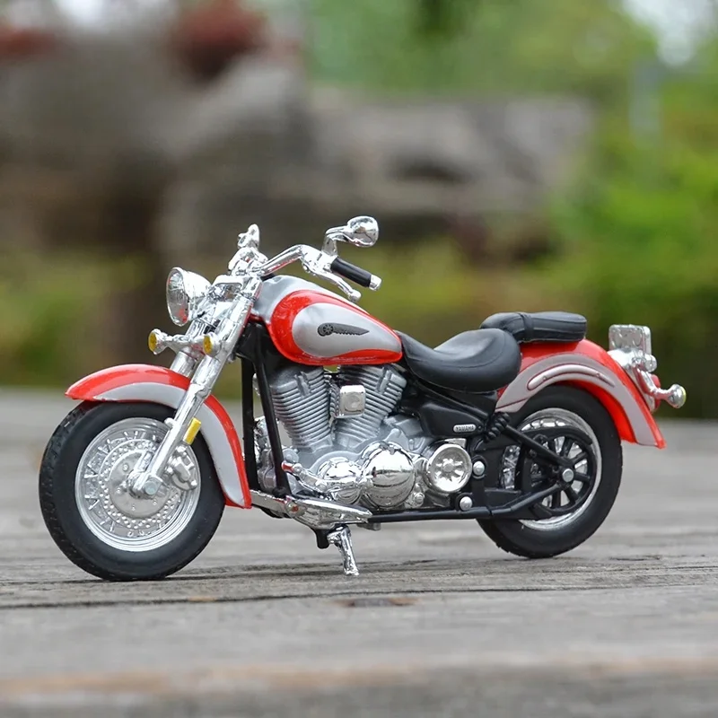 Maisto-Modèle de moto Yamaha Road Star en alliage moulé sous pression, jouet en métal, course de rue, simulation de moto, défenseurs des enfants, tS, 1:18