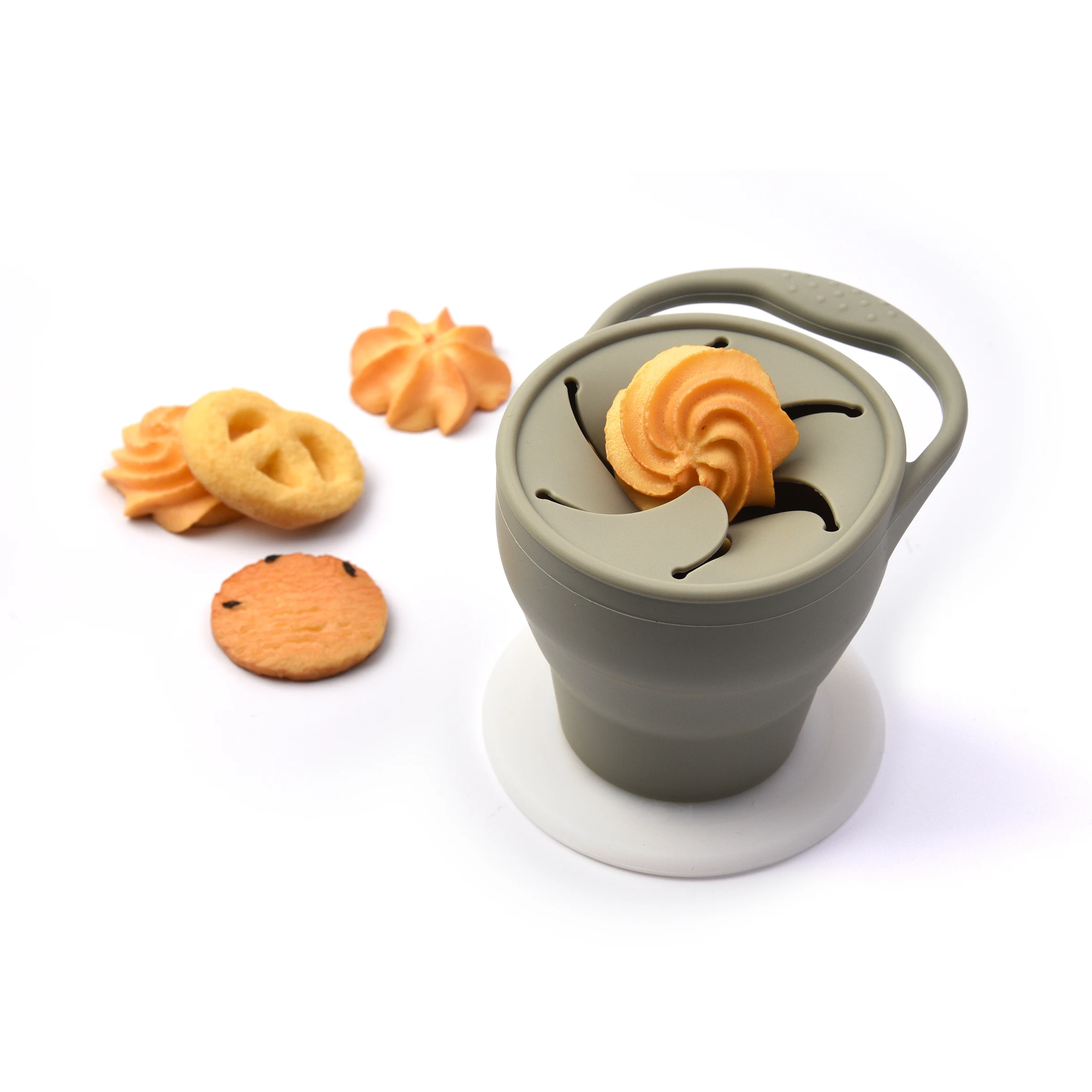 

100%Food Safe Silicone Container Foldable Snack cup Portable Food Cup With Lid