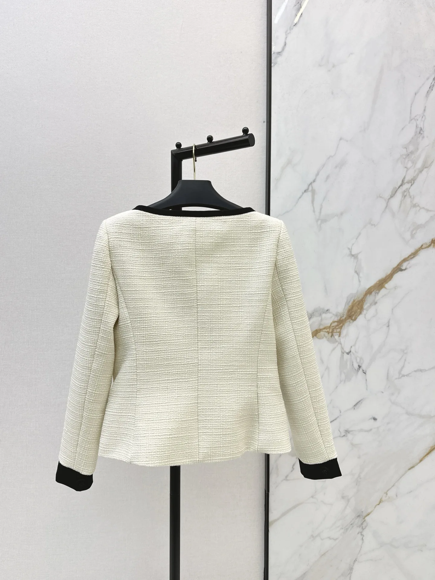 

2025 Autumn and Winter new High-end Women's Clothing With Socialite Temperament, Wearing Woven Tops 184