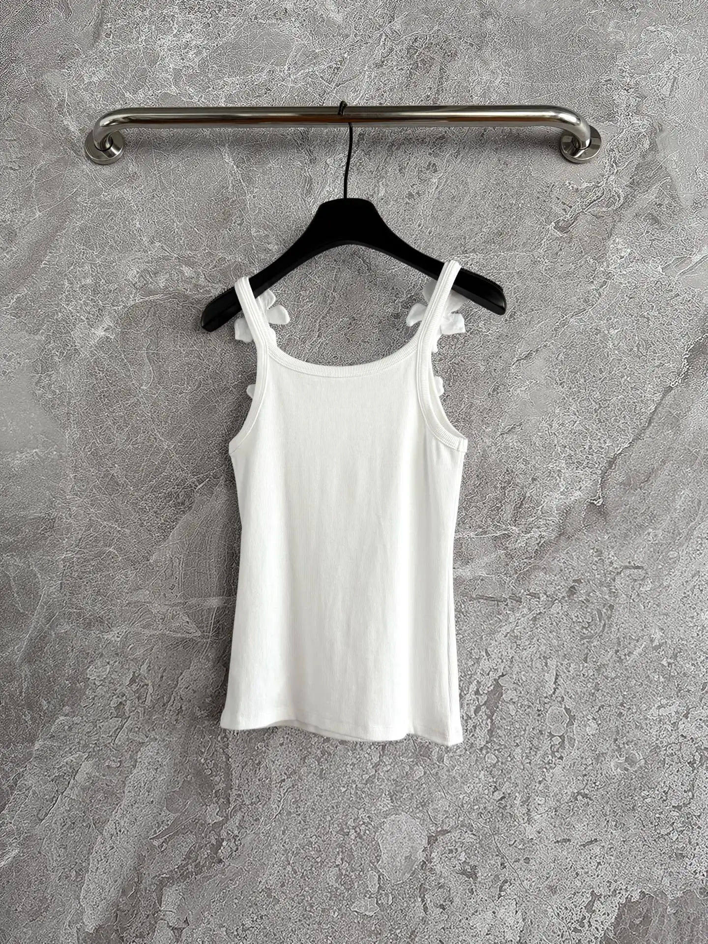 

2025 Spring/Summer New Women's Clothing Solid Color Design Exquisite Fashion Versatile High Quality Top HL014