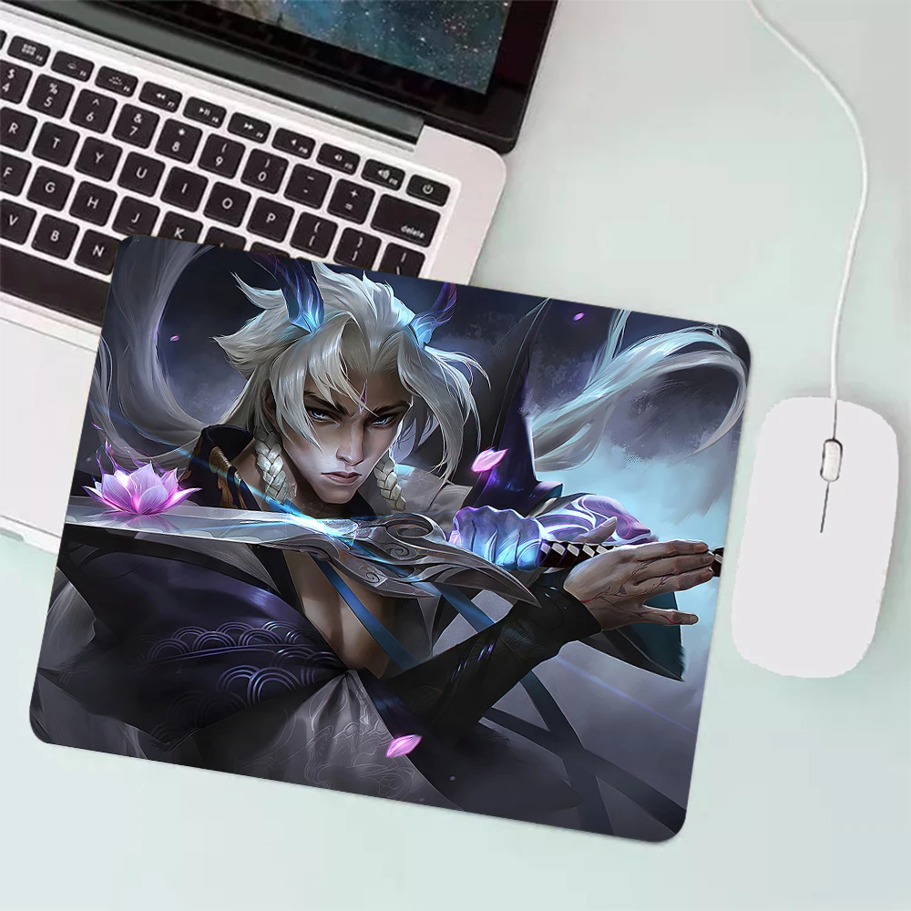 League of ATIONS End Yone Petit tapis de souris de jeu, PC Gamer, clavier, souris, sous, média, ordinateur, bureau, polymères, ordinateur portable