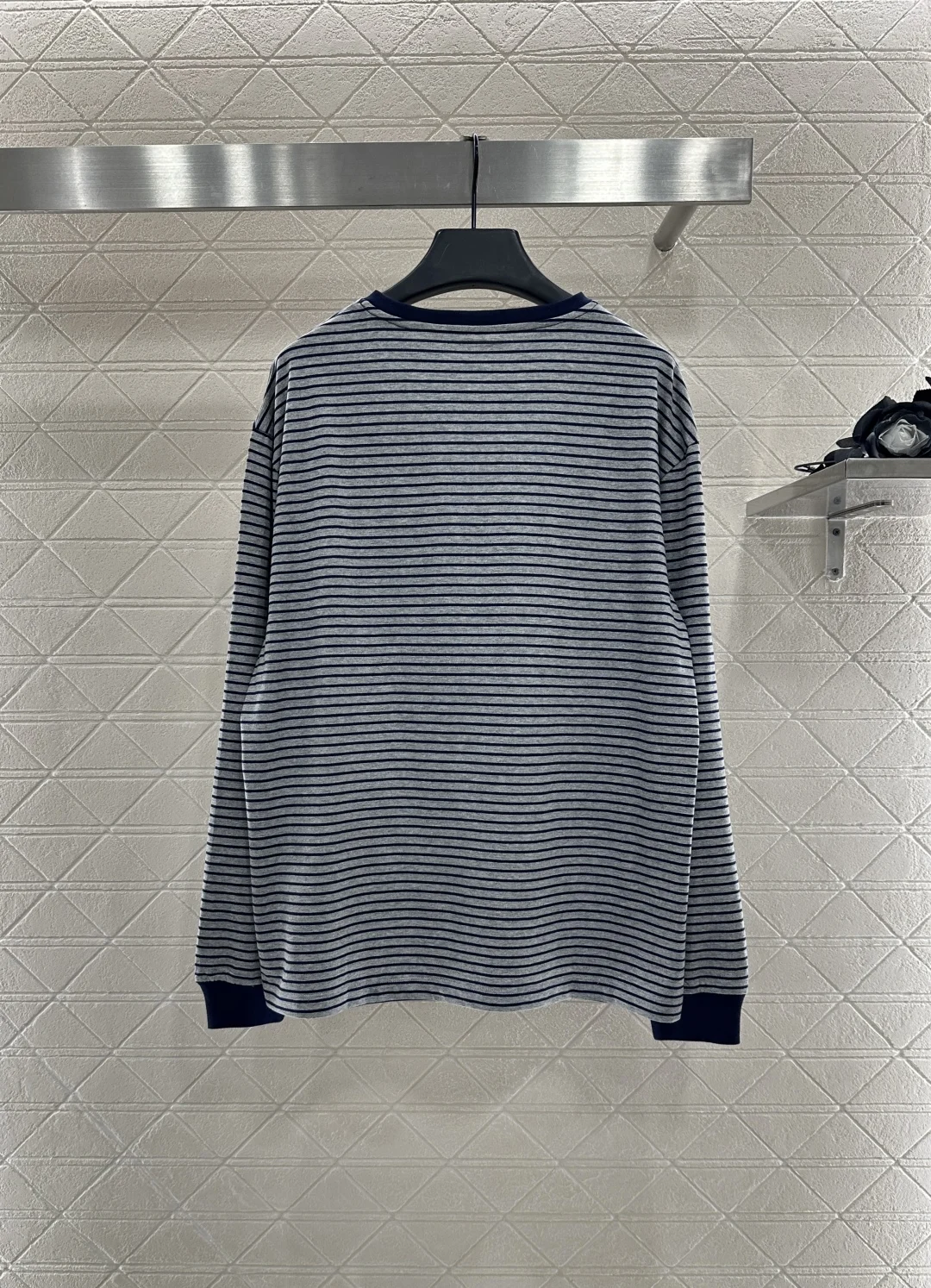 

2025 New sweater pullover T-shirt striped o-neck embroidery cotton Versatile Slimming Figure-hugging winter autumn