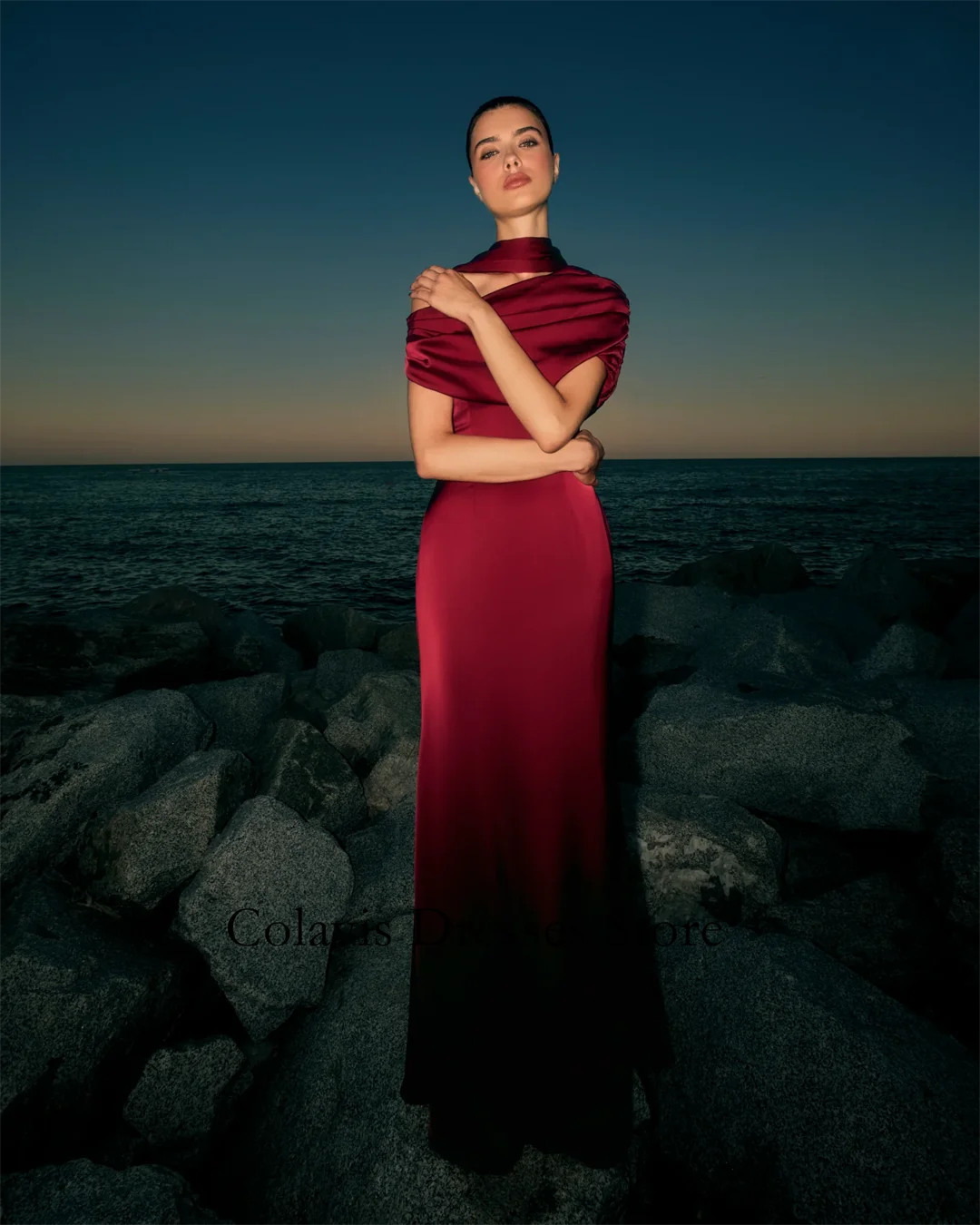 2025 Maßgeschneiderte, geraffte Bardot-Ausschnitt, rote Meerjungfrau, gerüschte Ballkleider, Abendkleid, Damen-Abendkleider, formelles Partykleid