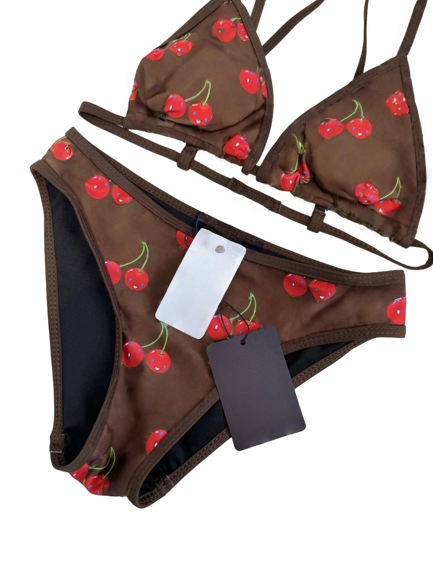 

2025 Fashion Sexy Bikini Split Swimsuit with Chest Pads Cherry Print Gold Accessories Decorated Suspender Bra Underwear Briefs