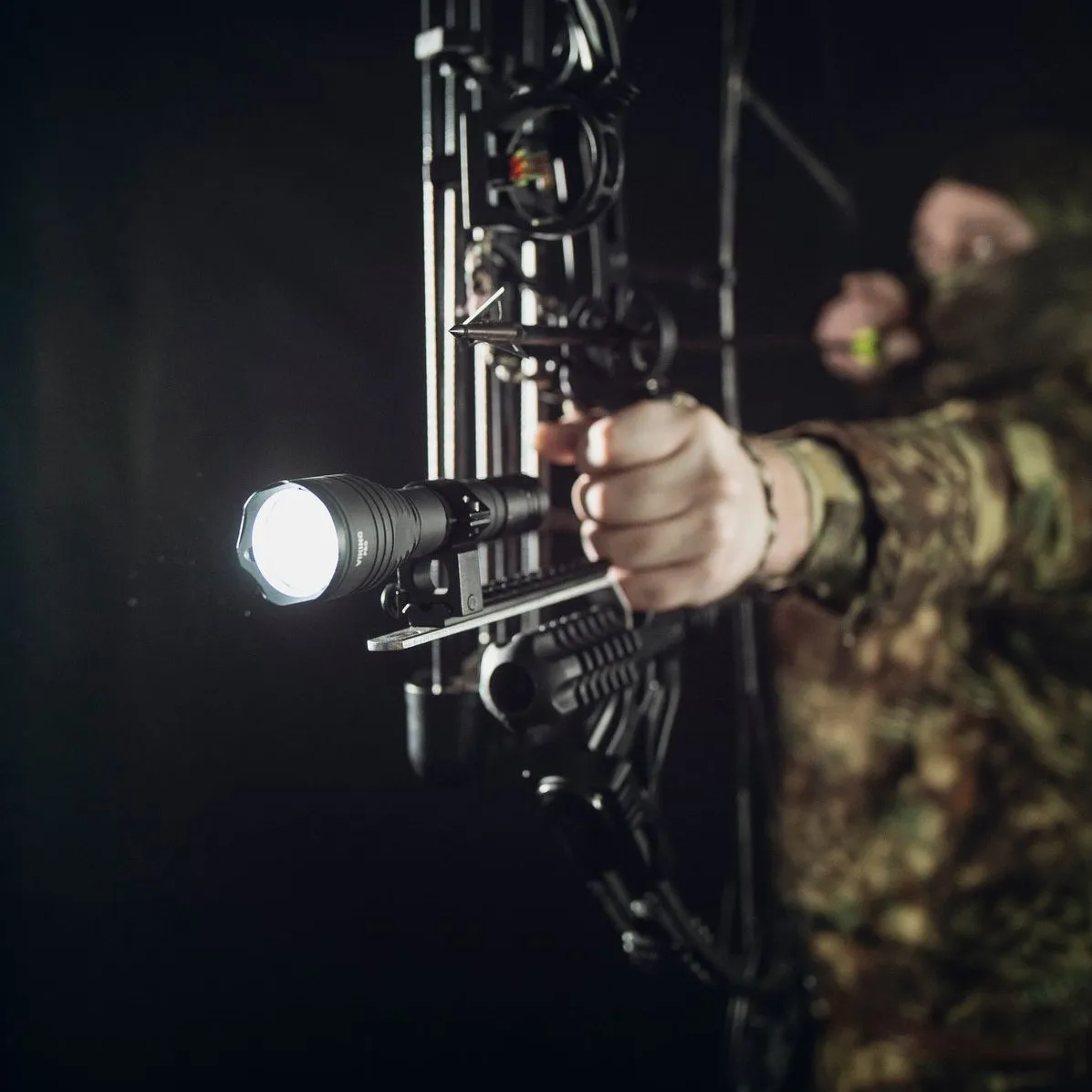 Tactical Flashlight Armytek Viking Pro Magnetic USB Rechargeable (F07701C/F07701W) 288/284M