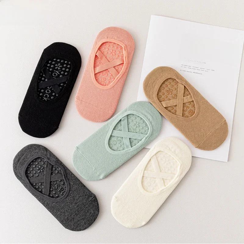 Harajuku chaussettes de Yoga femmes professionnel Fitness sport ceinture croisée chaussettes de Pilates anti-dérapant Trampoline chaussettes de sol chaussettes de créateur