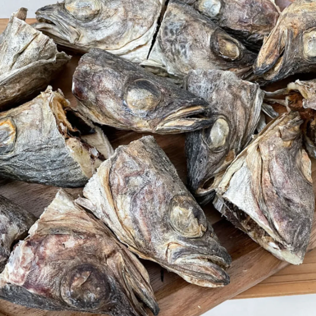 깊은 육수를 내주는 북어대가리 황태머리 1kg 대용량 국물용 육수용 가정용 업소용