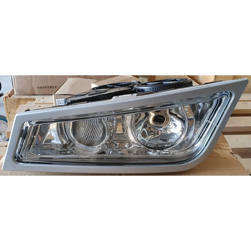 One Pair Fog Light Lamp For Volvo FH/FM FH13 2008- Truck Spare Parts OE L 21297918 R 21297917