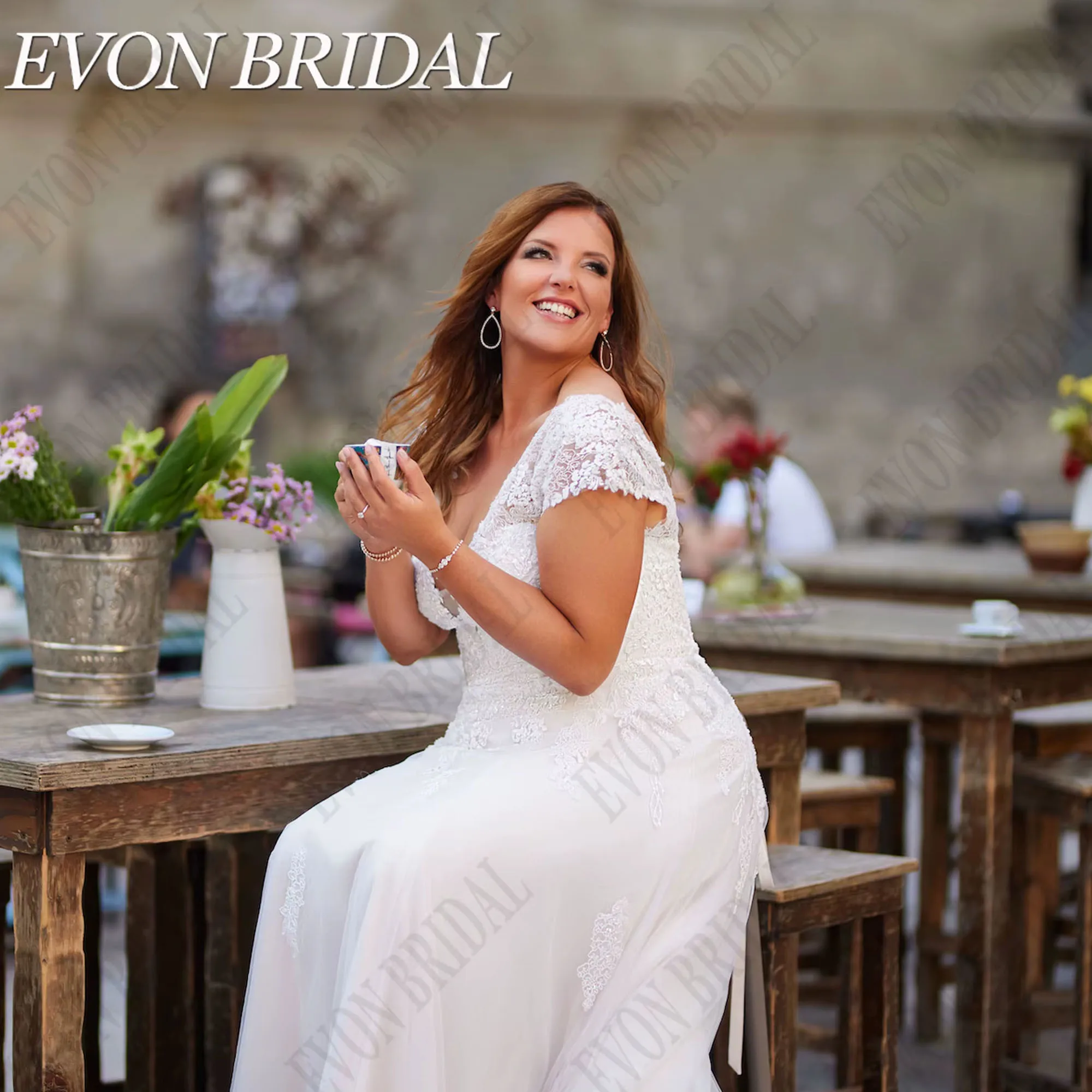 فستان زفاف كبير الحجم العروس على شكل حرف v وأكمام قصيرة مزين فساتين العروس Vestidos De Novia بأربطة ترتر EVON BRIDAL مخصص #4