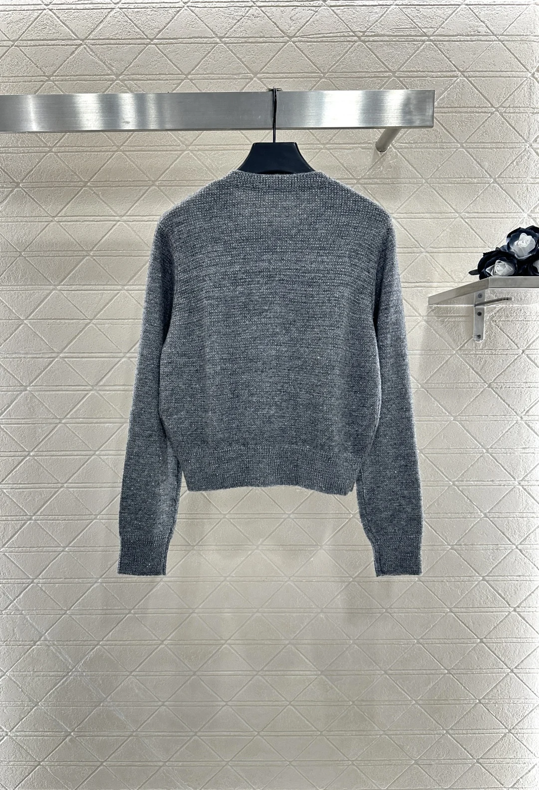 

High quality autumn and winter women's hot pressed diamond round neck front shoulder knitted cardigan SU42