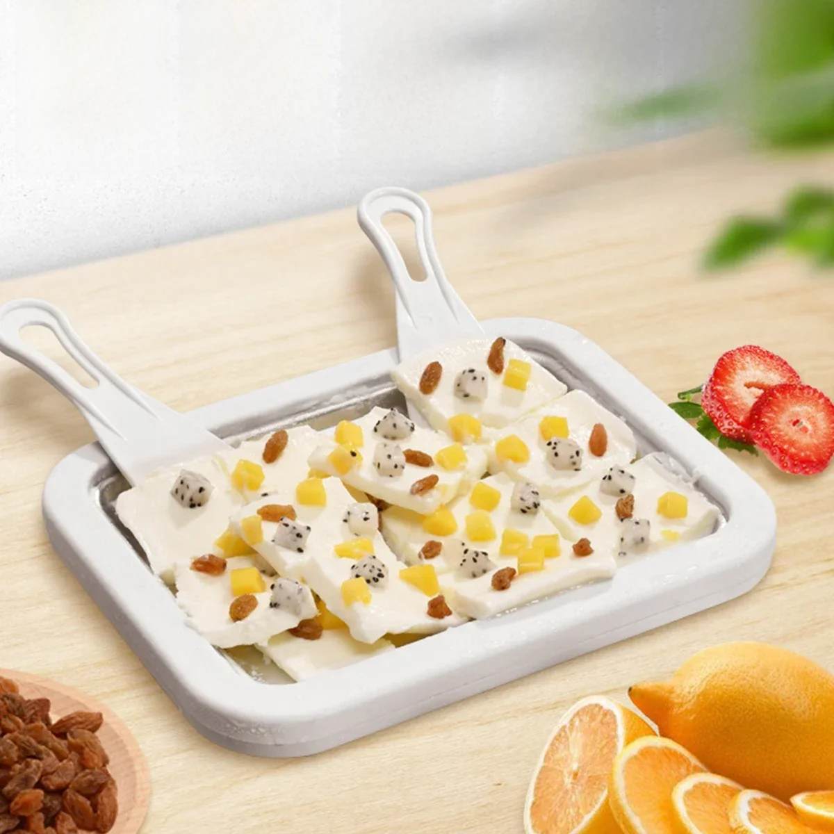 Poêle à crème glacée avec 2 grattoirs, plaque multifonctionnelle pour aliments frais et sucrés, machine à crème glacée roulée