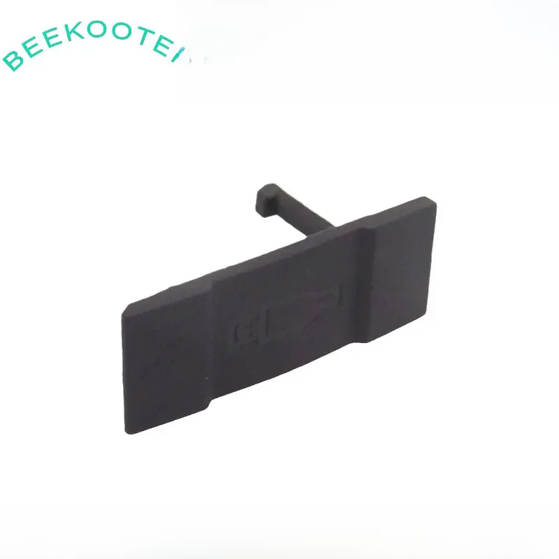 Nowa oryginalna wtyczka DOOGEE V30 V30T odporny na kurz USB typu C pokrywa Port ładowania z wtyczką przeciwpyłową akcesoria do smartfona DOOGEE V30T — zdjęcie 2