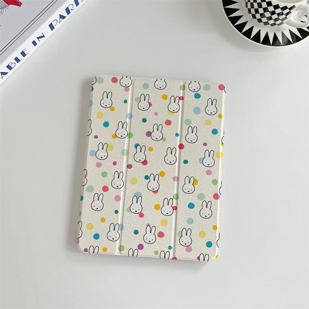 

Чехол INS Cute Wave Dot Simple Miffy Rabbit подходит для iPad A16 2024 11 дюймов, 2025 Air 5/4, iPad 10 10.9 дюймов, iPad 9.7 дюймов, 10.2/10 дюймов.