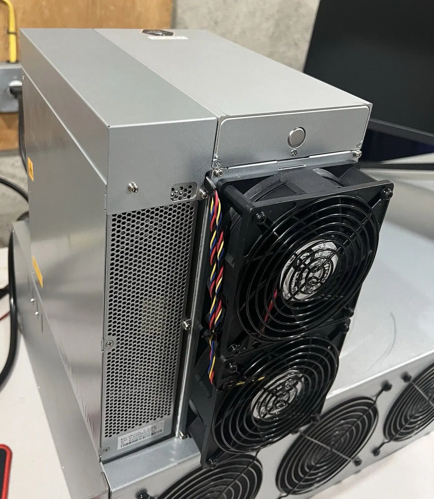 

Bitmain Antminer KS7 40Th/s 3080W Kaspa Miner