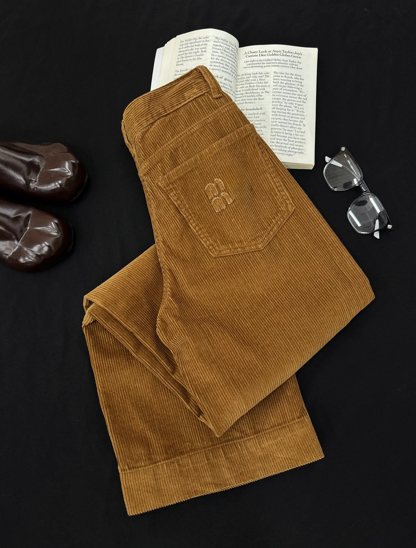 

25 new style of women suede suit pants features high-quality minimalist logo embroidery classic slim fit and elastic khaki jean