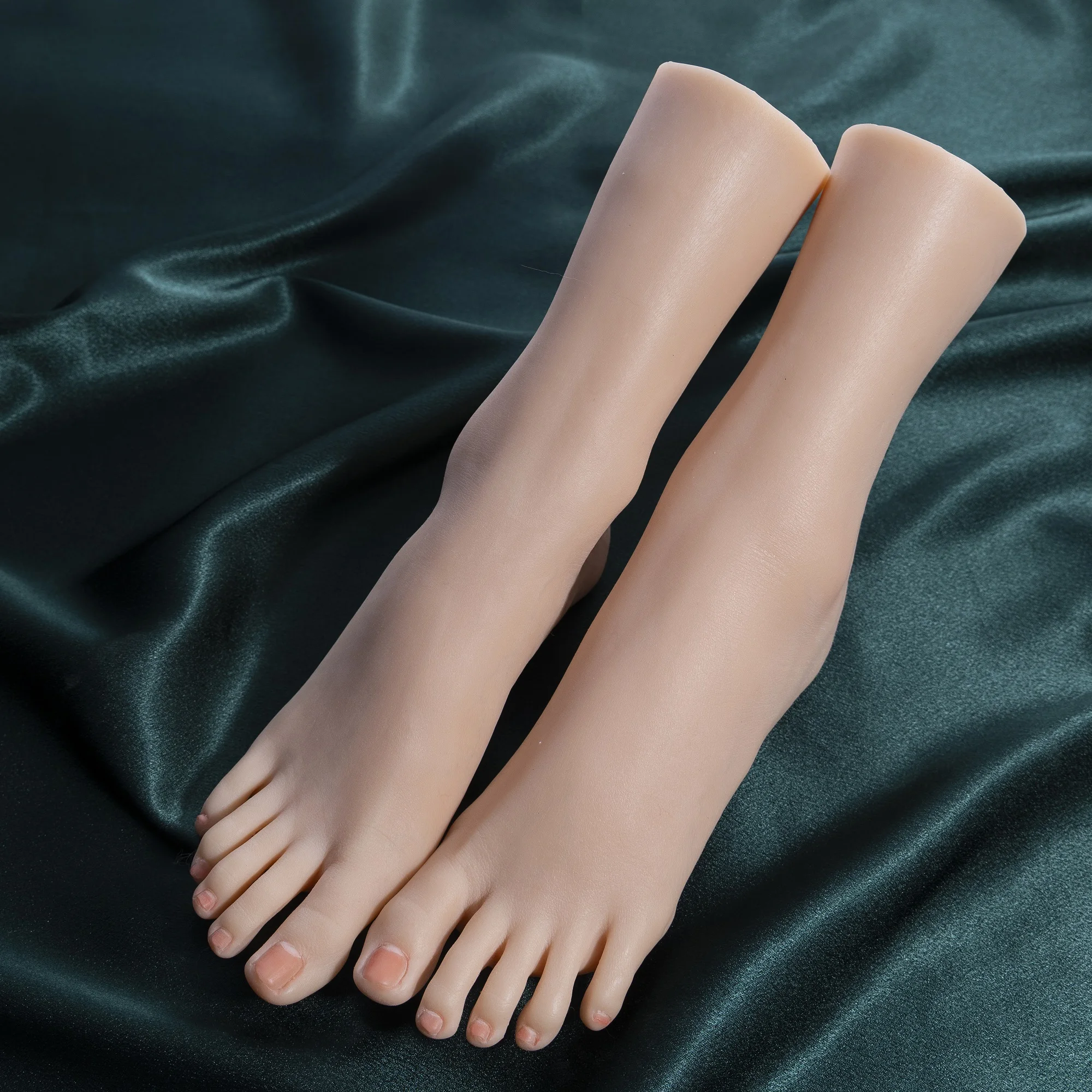 Size 38 Platinum Silicone Female Foot Manikin – Realistic Feet Display Prop for Shoes and Socks Fake Nail Salon Art ZHG811 view 6