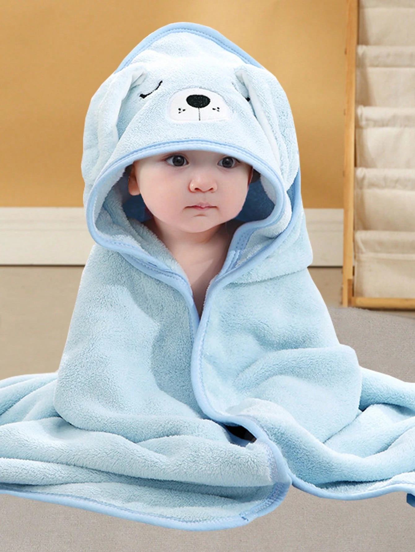 1 piece of coral velvet baby bath towel, children\'s hooded cartoon bathrobe specially designed for babies, soft and comfortable