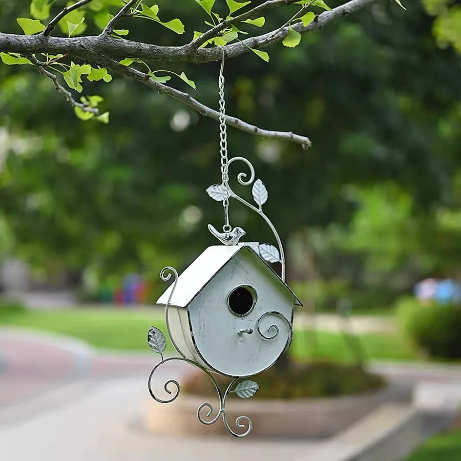 

Vintage Metal Bird House Hanging Outdoor, Rustic Iron Birdhouse Garden Decor, Weatherproof Decorative Bird Nest for Patio Yard B