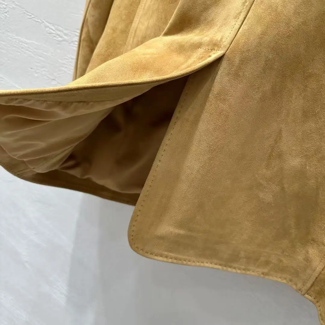 Hoogwaardig leren jack met handhaakborduurwerk