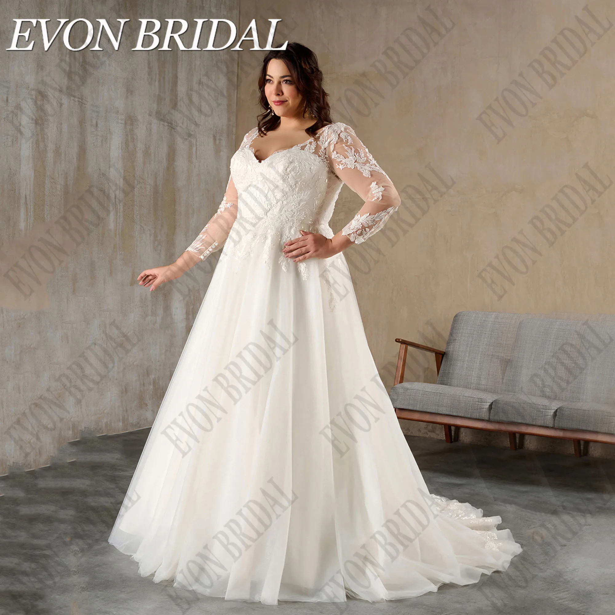 EVON BRIDAL 맞춤형 플러스 사이즈 웨딩 원피스, V넥 아플리케 A 라인 로브, Mariee 보호 레이스 신부 가운, 2025 신부 긴 소매EVON BRIDAL 맞춤 커트 사이즈 웨딩드레스 2025 신부 긴팔 V넥 패치 A자형 두루마기 Mariee Boho 레이스 신부 드레스