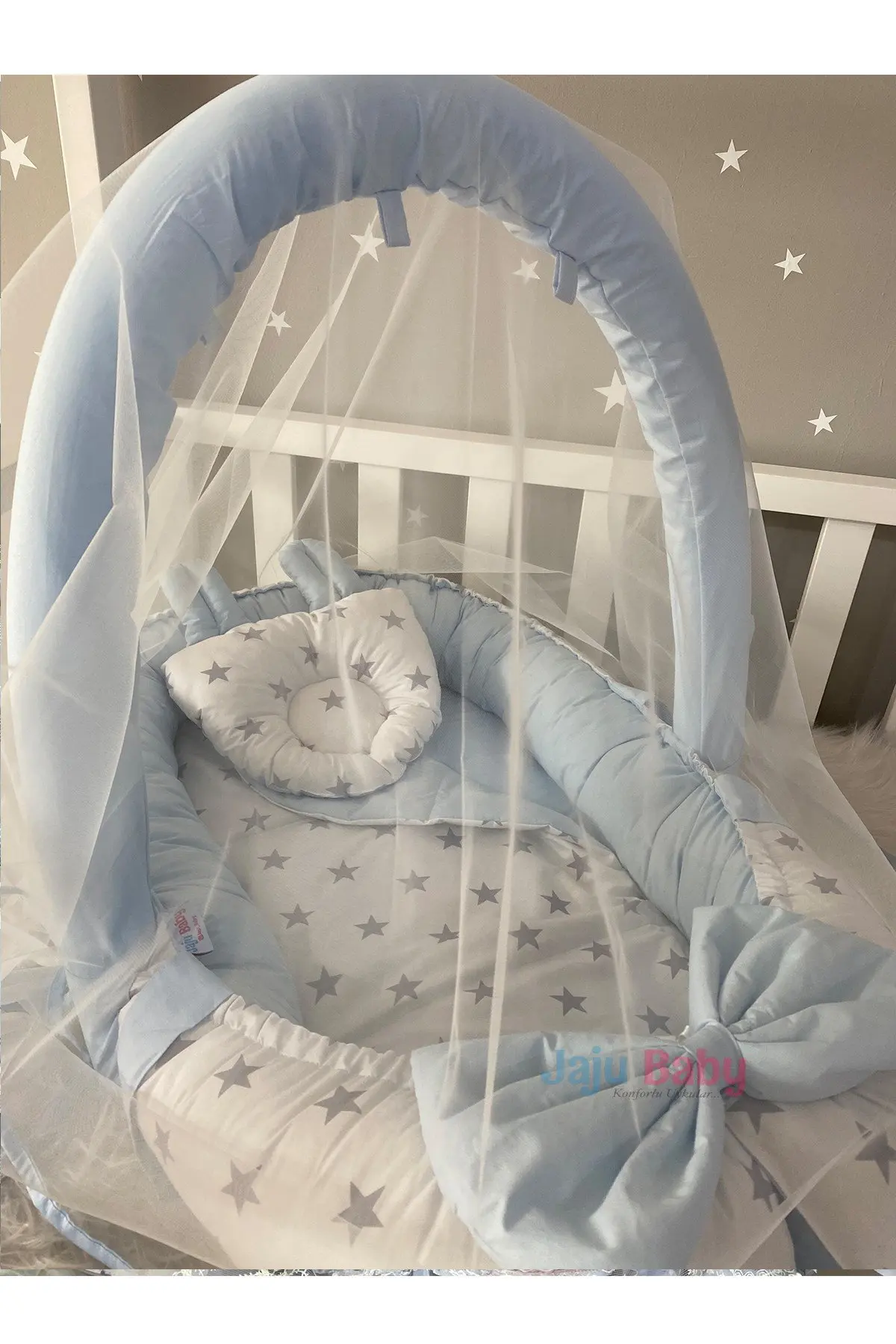 Luxury Design Babynest with Handmade Blue Eared Mosquito Net and Toy Device