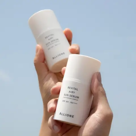스킨케어 선케어 동시 제품 끈적임X SPF 50+ 52ml 선세럼 선물용