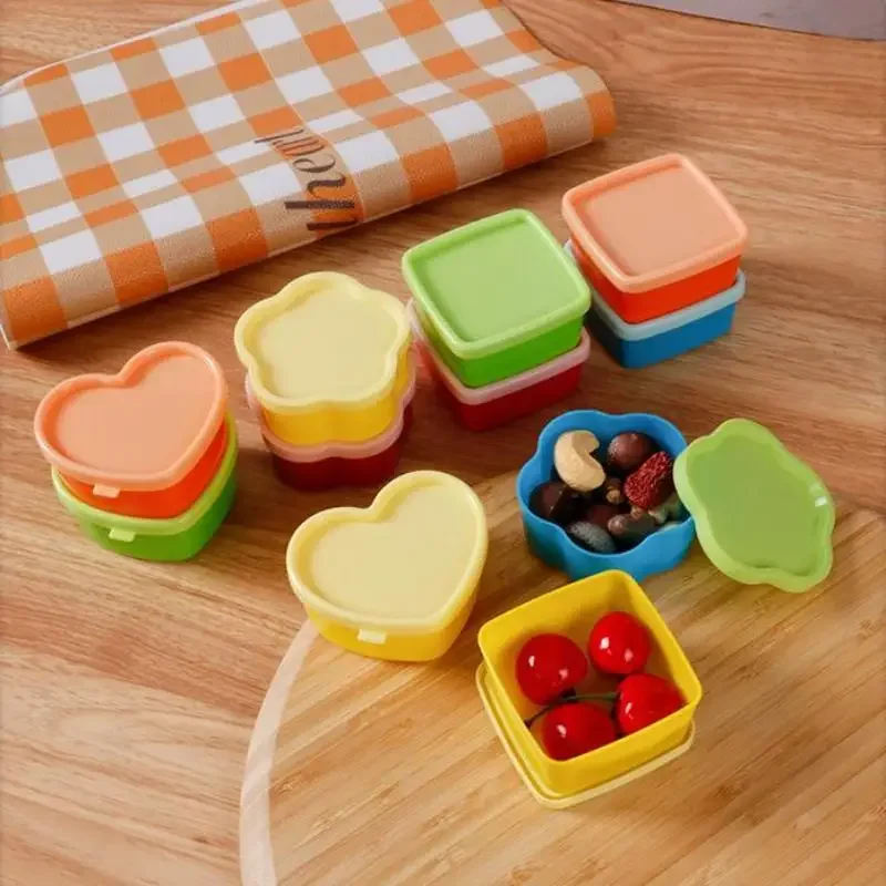 5Pcs Mini Lunch Box Shape Plastic Condiment Bottles Ketchup Salad Dressing Portable Flower Heart Square Food Containers