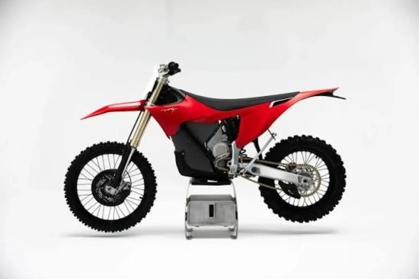 BEST SELLING 2025 Stark Varg Alpha Enduro In Stark Red