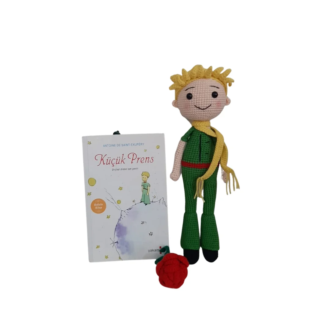 

Little Prince Amigurimi Doll Colorful The Little Prince Amiguri is Completely Hand-knitted. Preferred For Use As Gift Decor