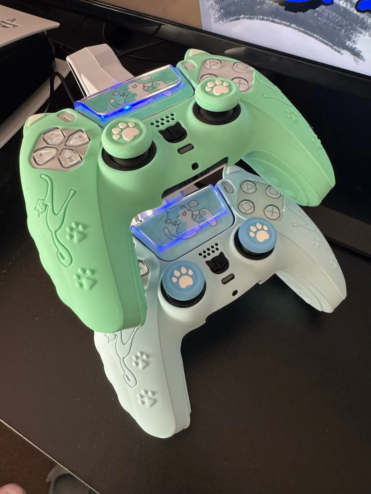 Pack Custom Chat PS5 DualSense – Housse Silicone, Grips Pattes de Chat & Stickers