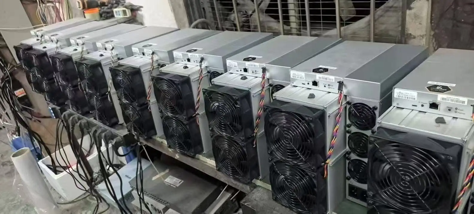 Factory Wholesale S21 Pro 234t Miners Asic BTC Mining Machines Crypto Miner S21 Pro 235th Computer Data Processor