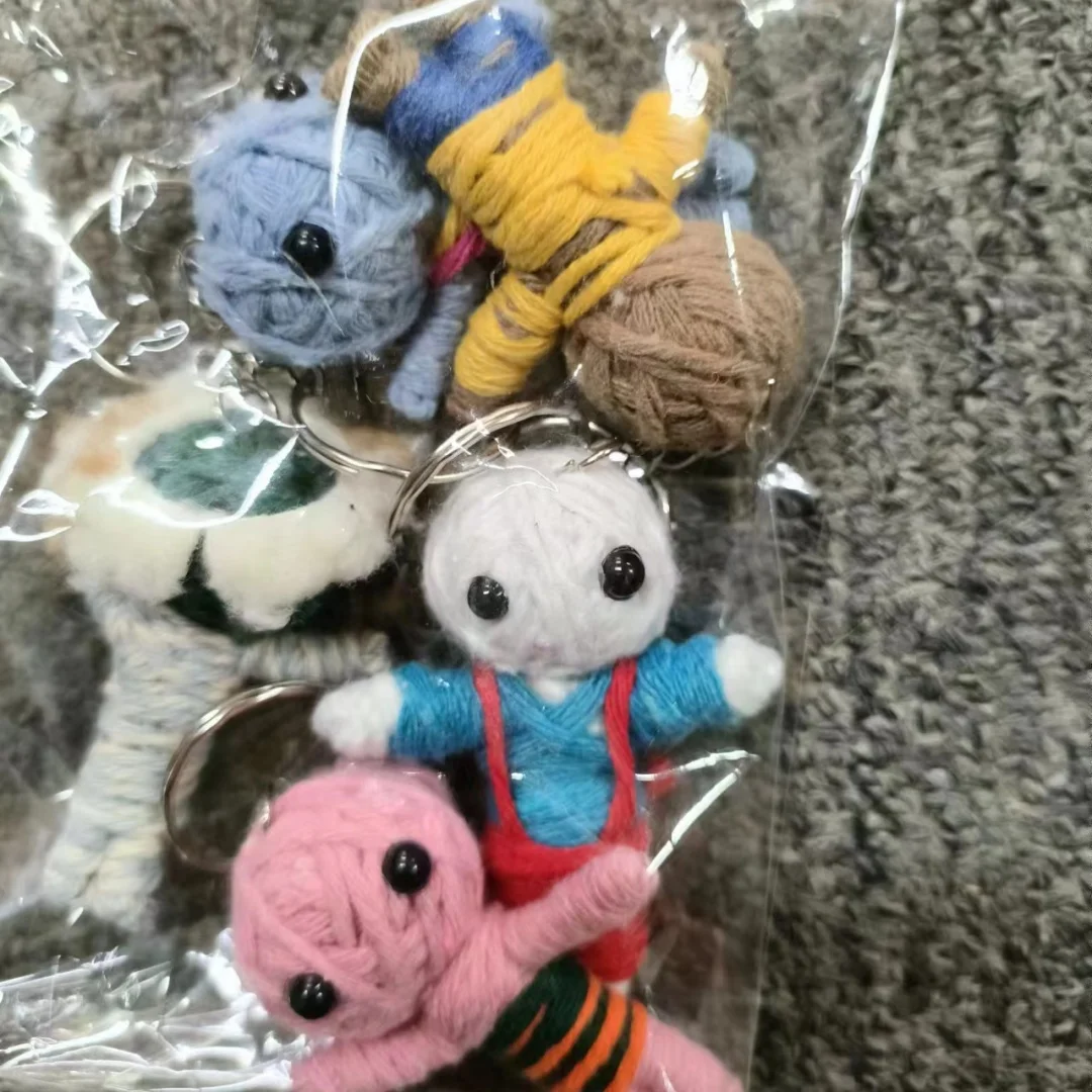 5PCS Cute Mini Knitting Voodoo Doll Horror Revenge Voodoo Doll Chainkey Halloween Gift Accessory Home Outdoor Stuffe Cursed Doll