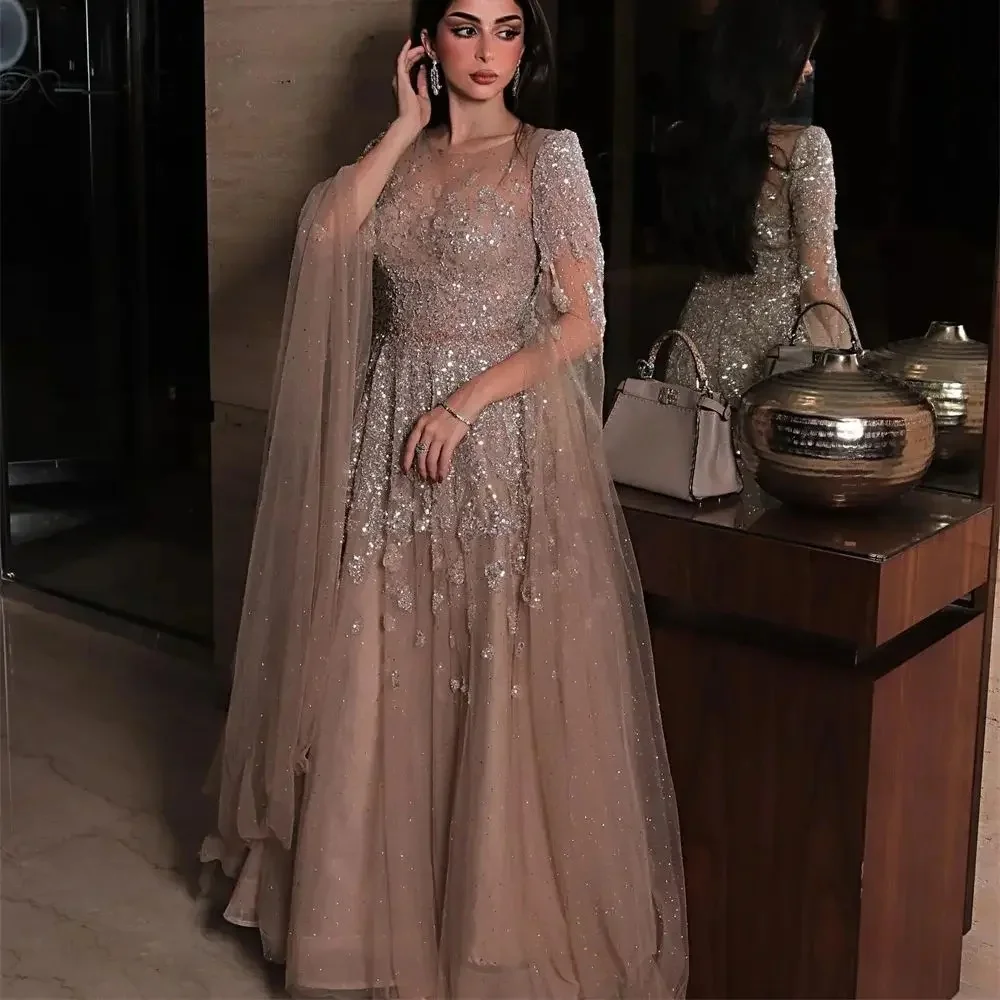 Maßgeschneiderte Abendkleider in A-Linie mit Fledermausärmeln, glänzender Tüll, Paillettenapplikation, exquisites Abendkleid, elegantes Partykleid