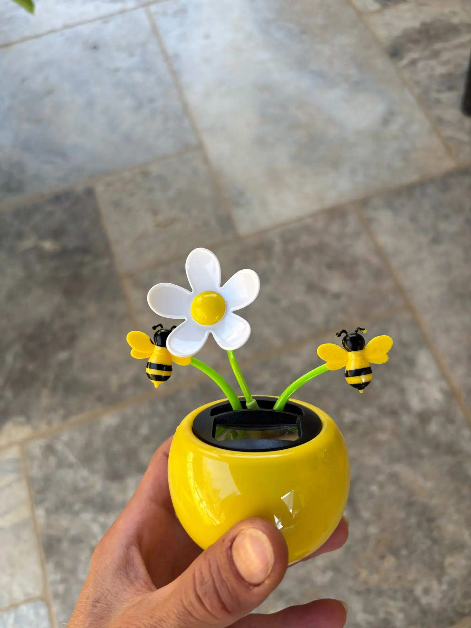Solar Powered Automatic Swinging Sunflower Dancing Animated Flower Toy Car Interior Decorations Styling Home Decoration photo review