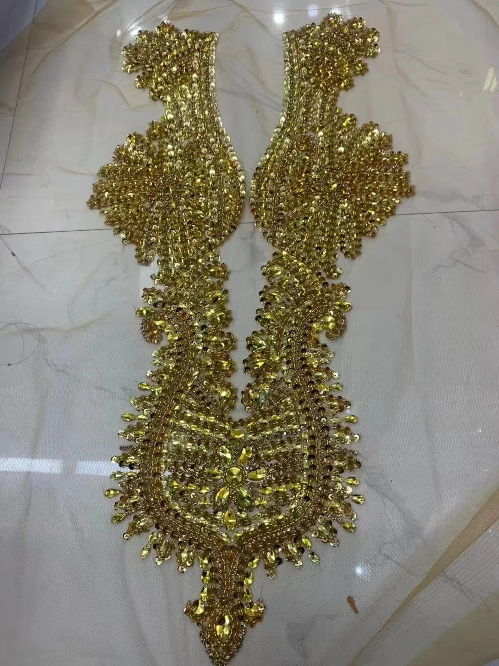 

Аппликация на боди из золотых стразов, аппликация на корсете с кристаллами ручной работы, аппликация из хрусталя для платья, аппликация со стразами