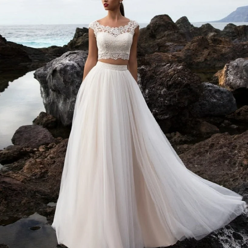 

15462# Beach O Neck Two Pieces Wedding Dress For Women Lace Appliques Buttons Back Floor Length Tulle Bridal Gown