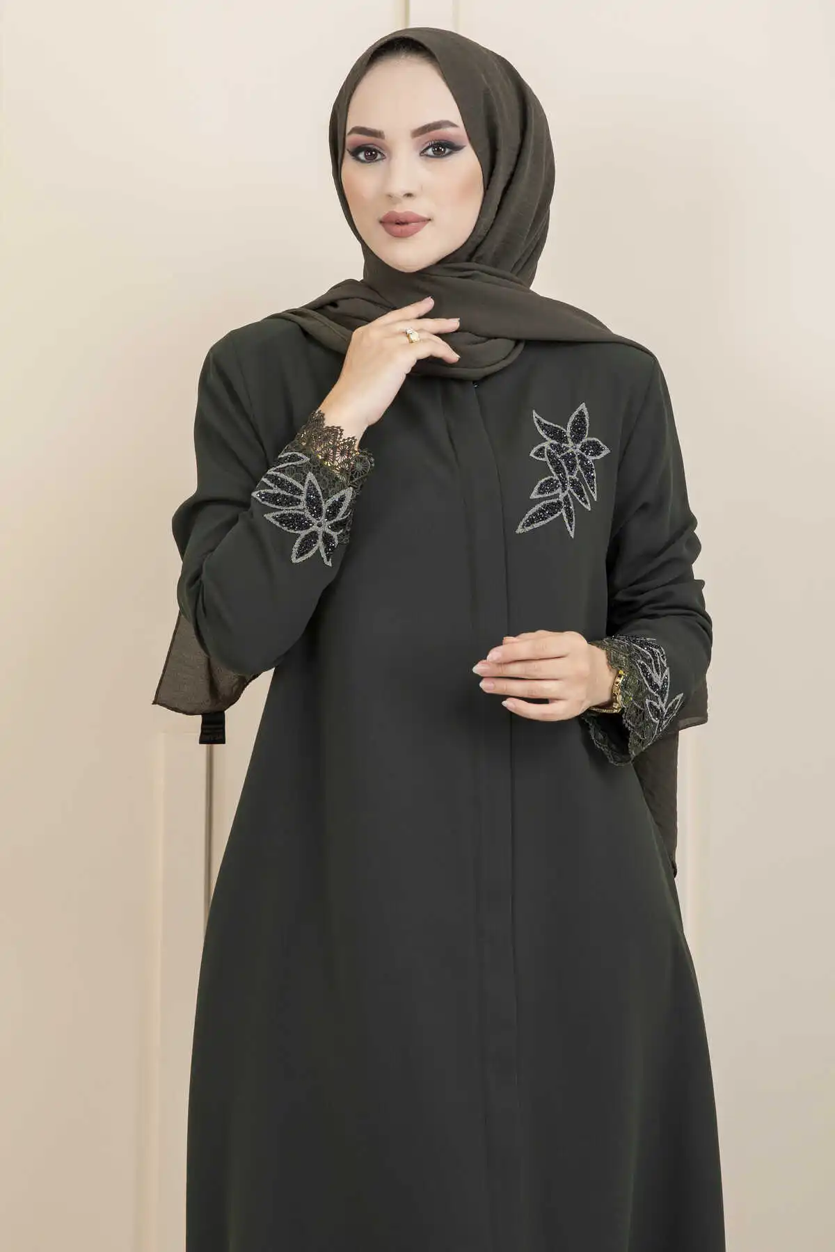 Detalhe Floral Feminino Puffy Manga Muçulmano Hijab Robe, Abaya Islâmica, Roupa macia e brilhante, Eid, Djellaba, Dubai