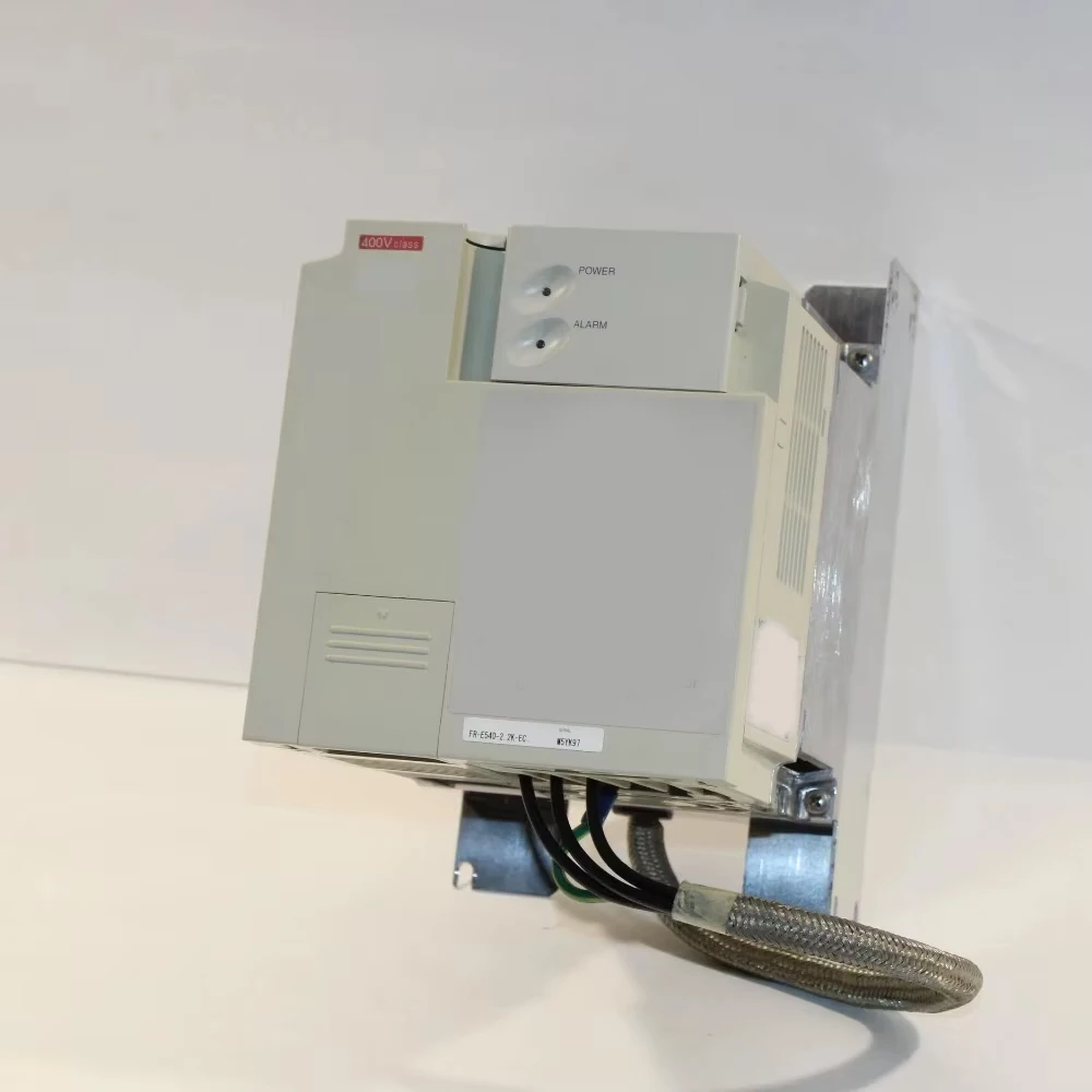 

Высококачественный FR-E540-2.2K-EC Гарантия один год, новый продукт