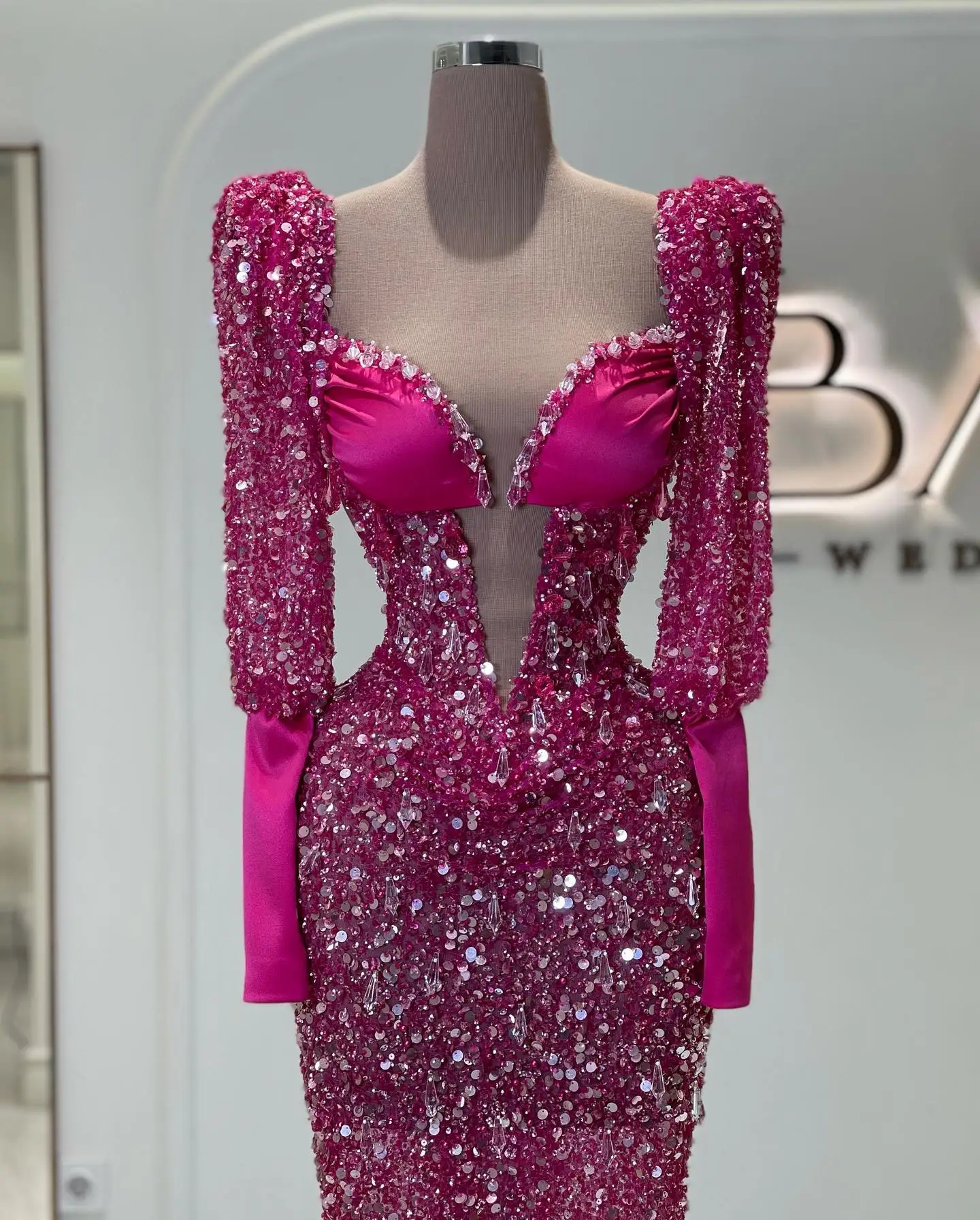Fuchsia Sequined Prom Dresses Long Sleeve Shiny Beaded Evening Gowns Sweep Train Arabic Women Gowns Vestidos Custom Made