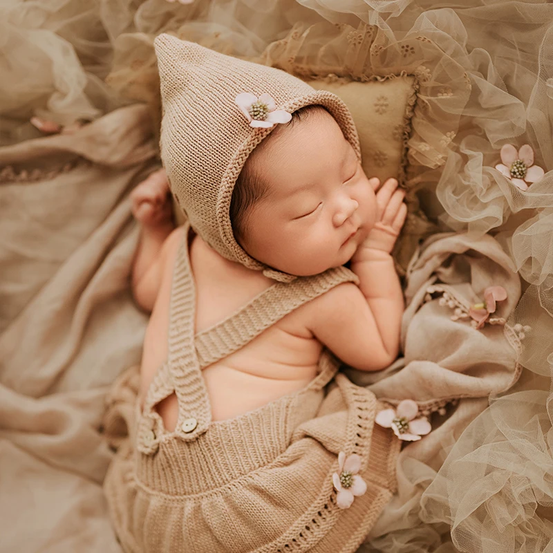 Newborn Photography Clothing Wool Knitted Baby Girl Hat Dress Lace Pillow Mesh Background Infant Shoot Props Studio Accessories