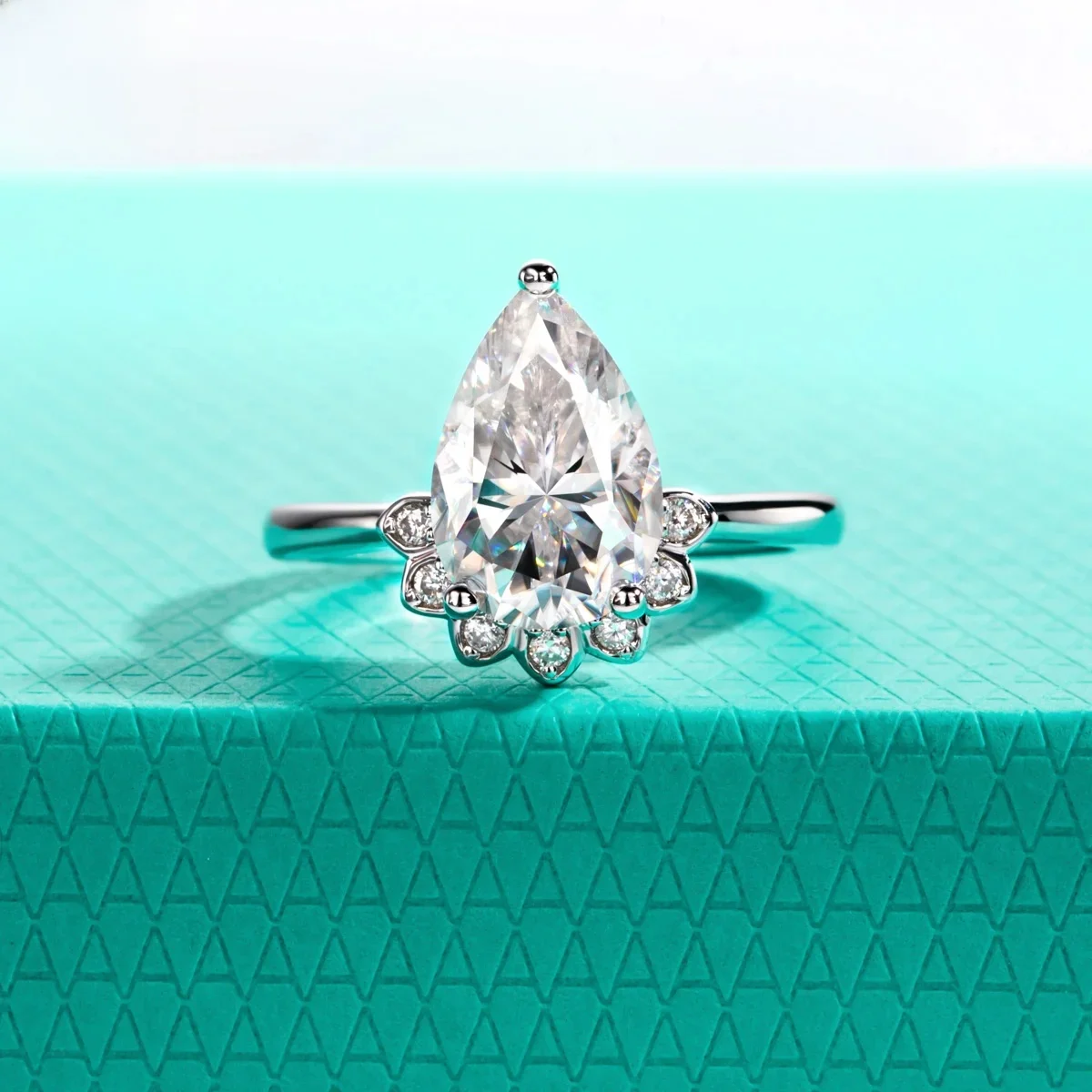 AnuJewel 4ct Pear Cut D Color Moissanite 18K Gold Plated Engagement Ring 3