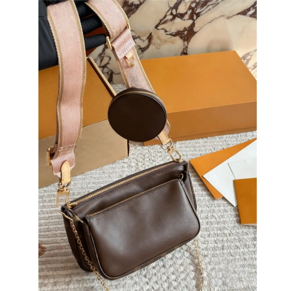 

2025 New SIZE: 24x13x4.5 CM Fashionable Versatile bags leather Portable can be carried on the shoulder no boxes