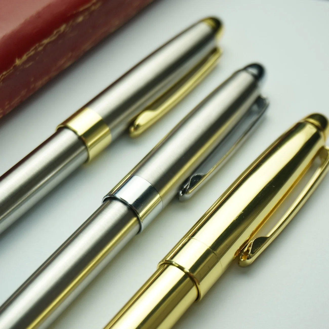 Bolígrafos con carcasa, bolígrafo retráctil, bolígrafo de escritura suave, bolígrafo elegante para firma, bolígrafos de regalo para hombres y mujeres