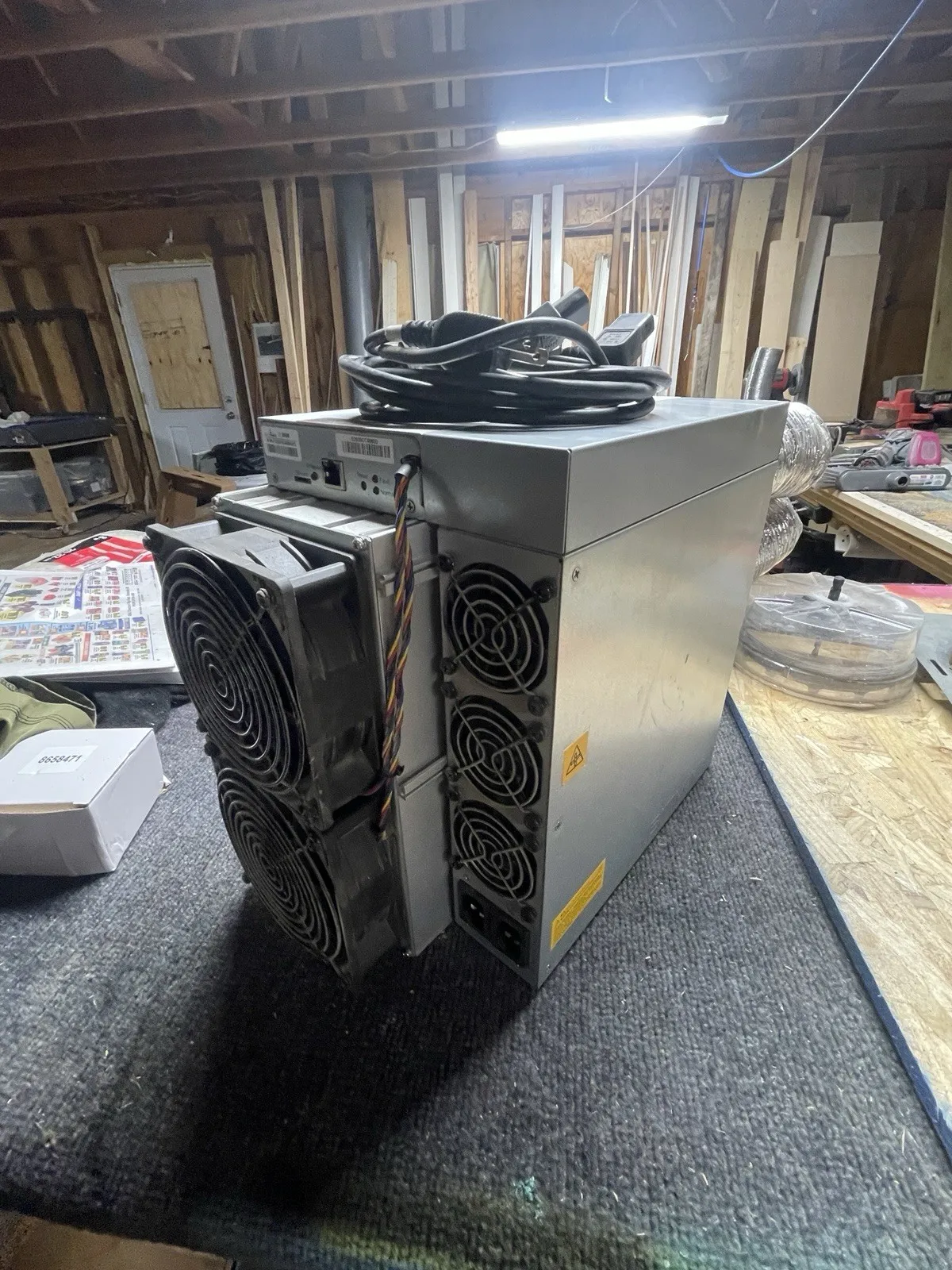 

TT BUY NOW Bitmain Antminer L7 8800Mh/s 8.8GH DOGE LTC ASIC Crypto Scrypt Miner