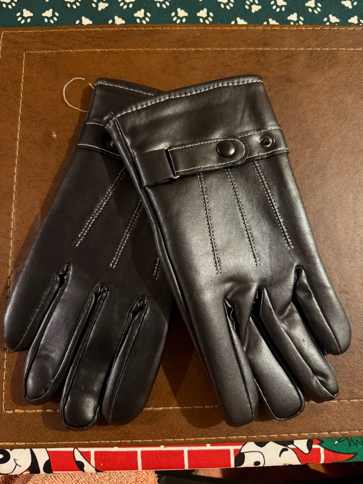 Winter Fashion Black PU Leather Gloves Male Thin Style Driving Leather Men Gloves Non-Slip Full Fingers Palm Touchscreen photo review