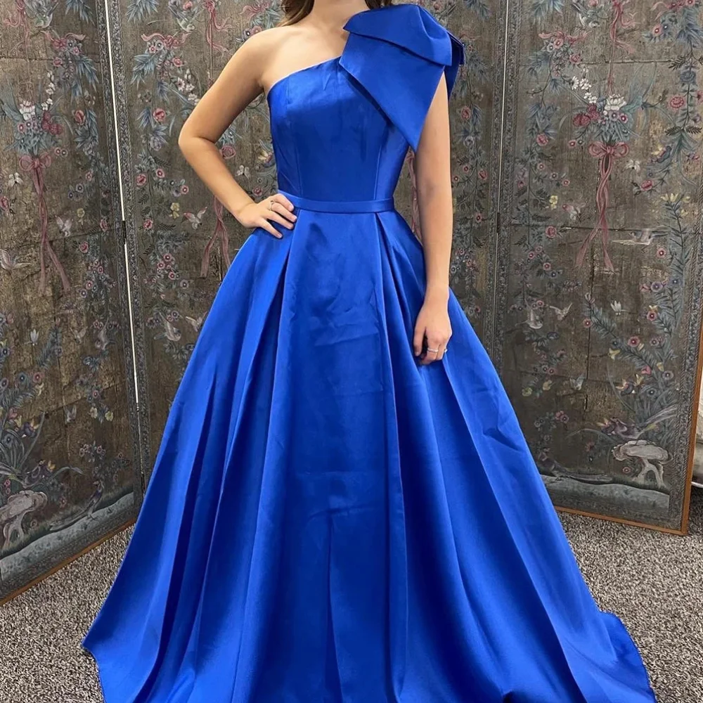 

Classy Long Blue One Shoulder Satin Prom Dresses Sleeveless A Line Sweep Train Vestidos De Fiesta for Women