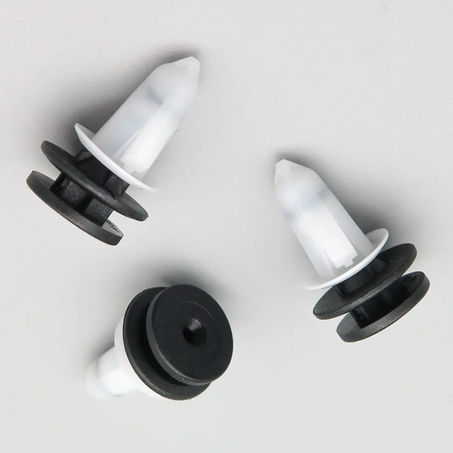 Interior Pillar Trim Clips for some Volkswagen Vehicles 3C0867333